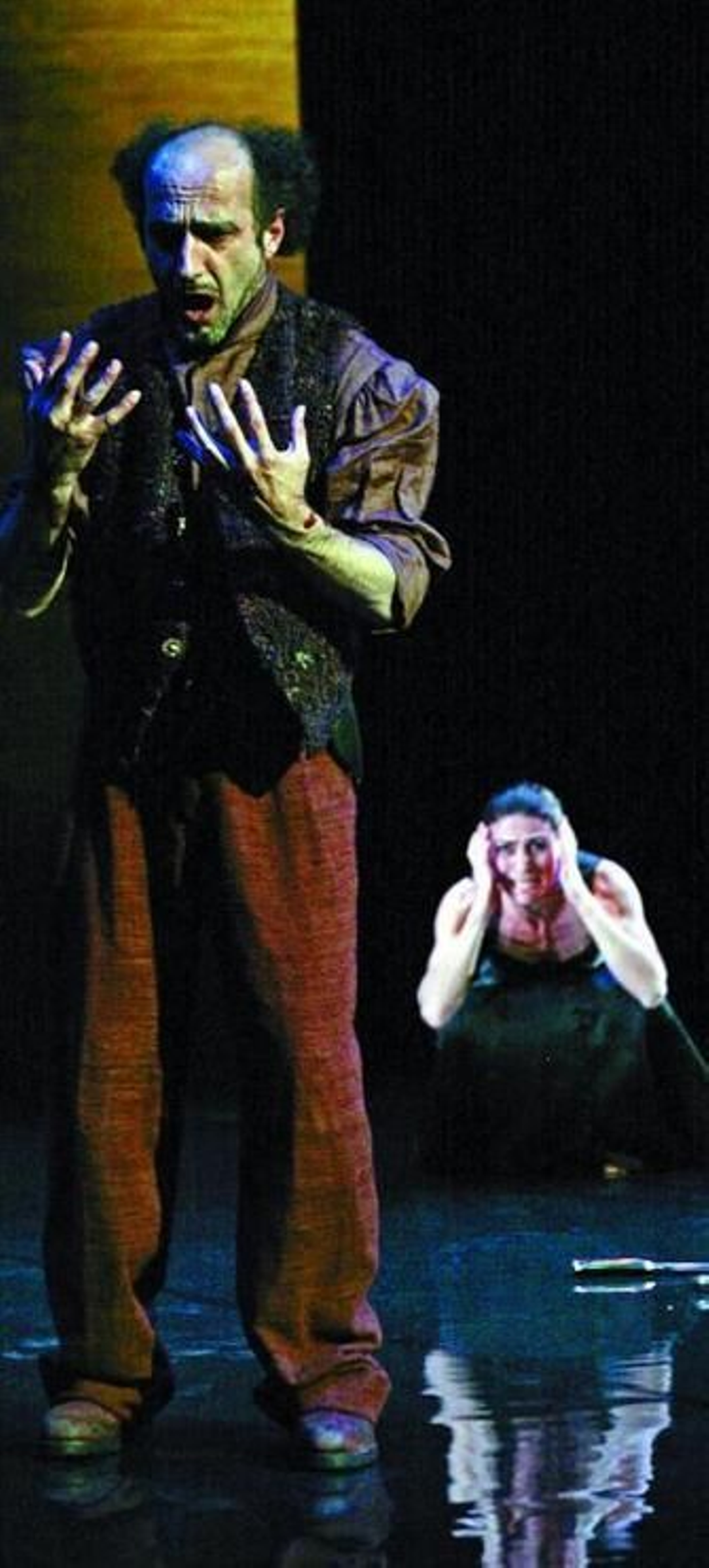 Constantino Renedo (Macbeth) y Gema Matarranz (Lady Macbeth).