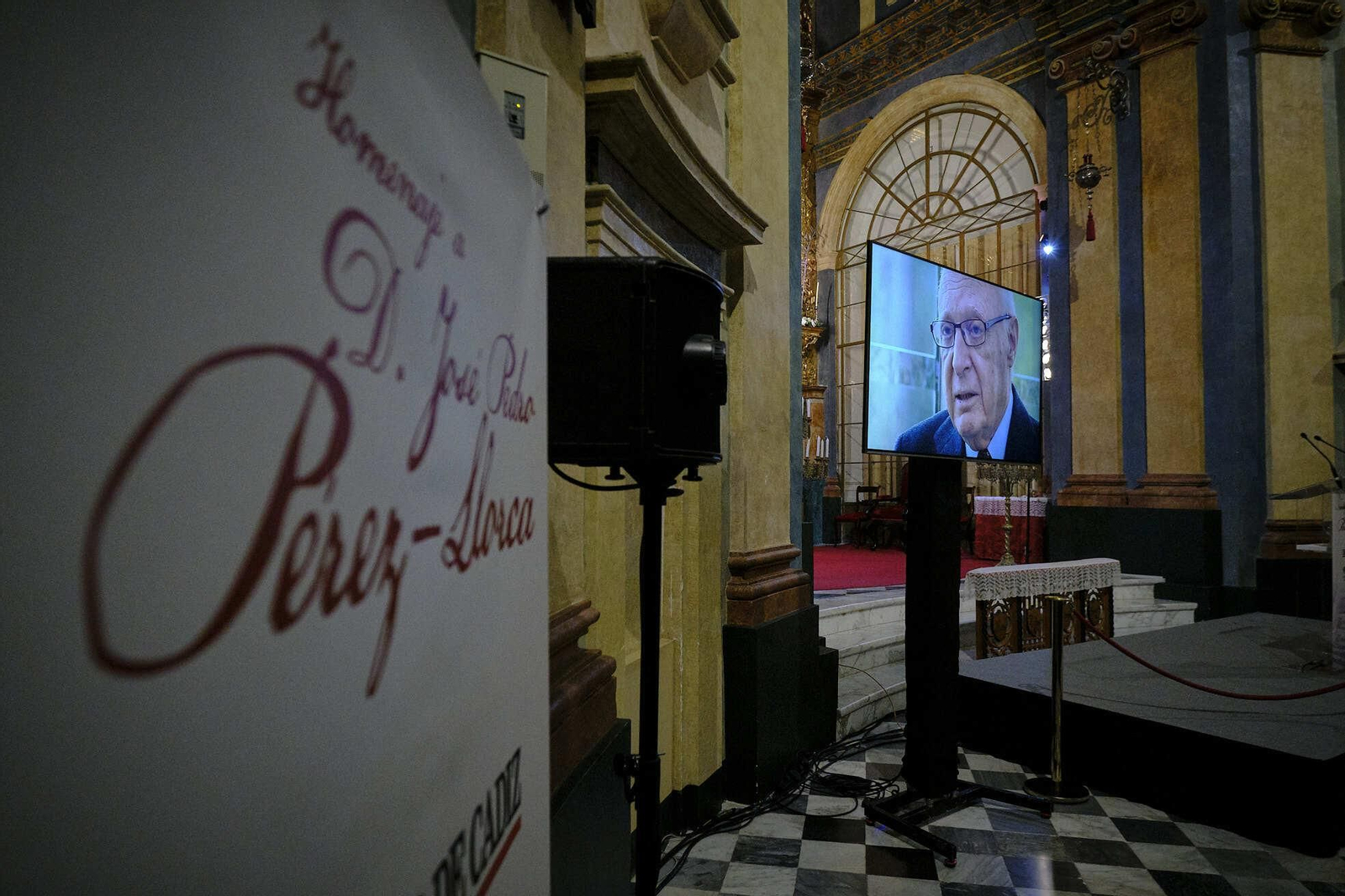 Homenaje a José Pedro Pérez-Llorca