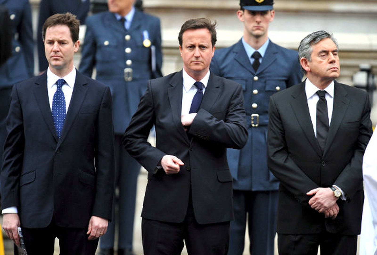 Los 'tories' ofrecen a los liberales un referéndum sobre la reforma electoral