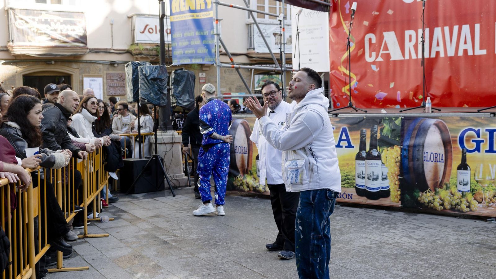 Las mejores imágenes del primer domingo de Carnaval de Cádiz