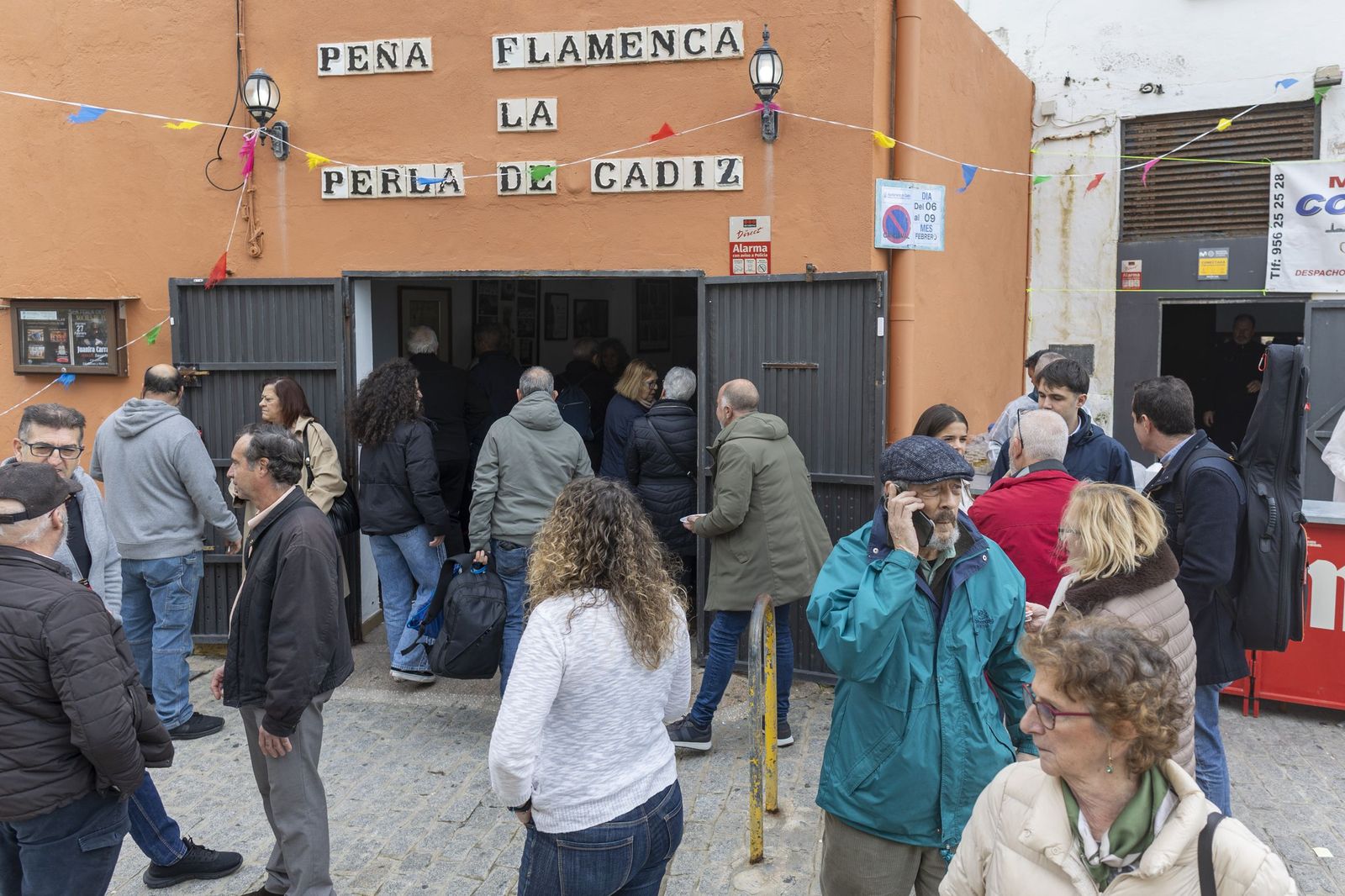 Las imágenes de la Chicharronada y la Gambada del Carnaval de Cádiz 2025