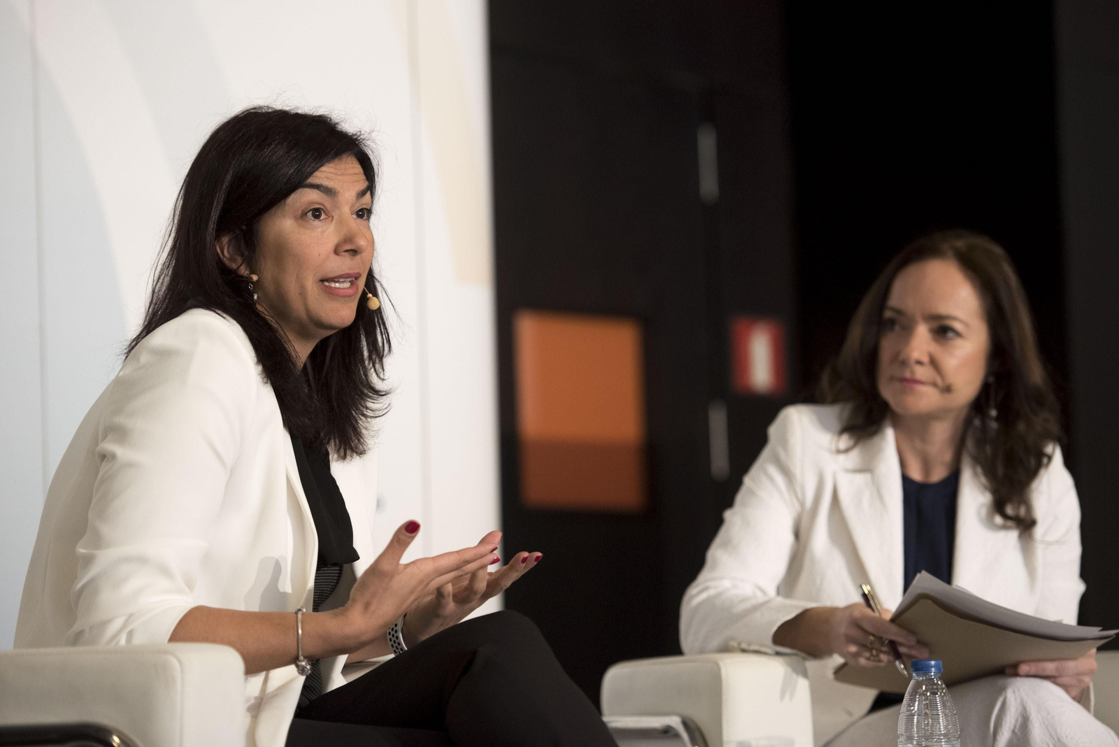 Imágenes del Desayuno-Coloquio con María José Rienda