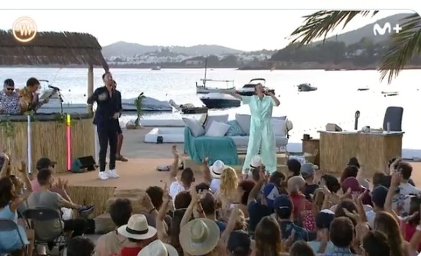 Rigoberta Bandini  con David Broncano en el 'Ay, mamá' que cerró temporada en 'La resistencia'