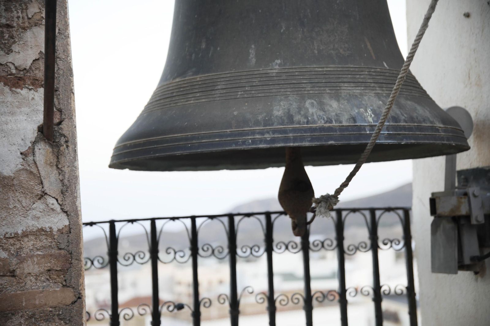 Las imágenes de la misa vespertina y procesión del Cristo de la Luz de Dalías