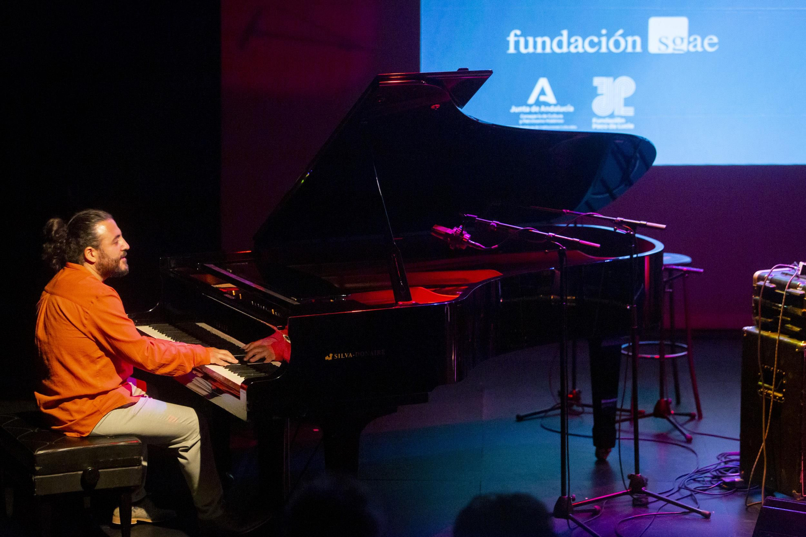 Juan Pérez Rodríguez durante su actuación en el I Premio SGAE de Flamenco Paco de Lucía