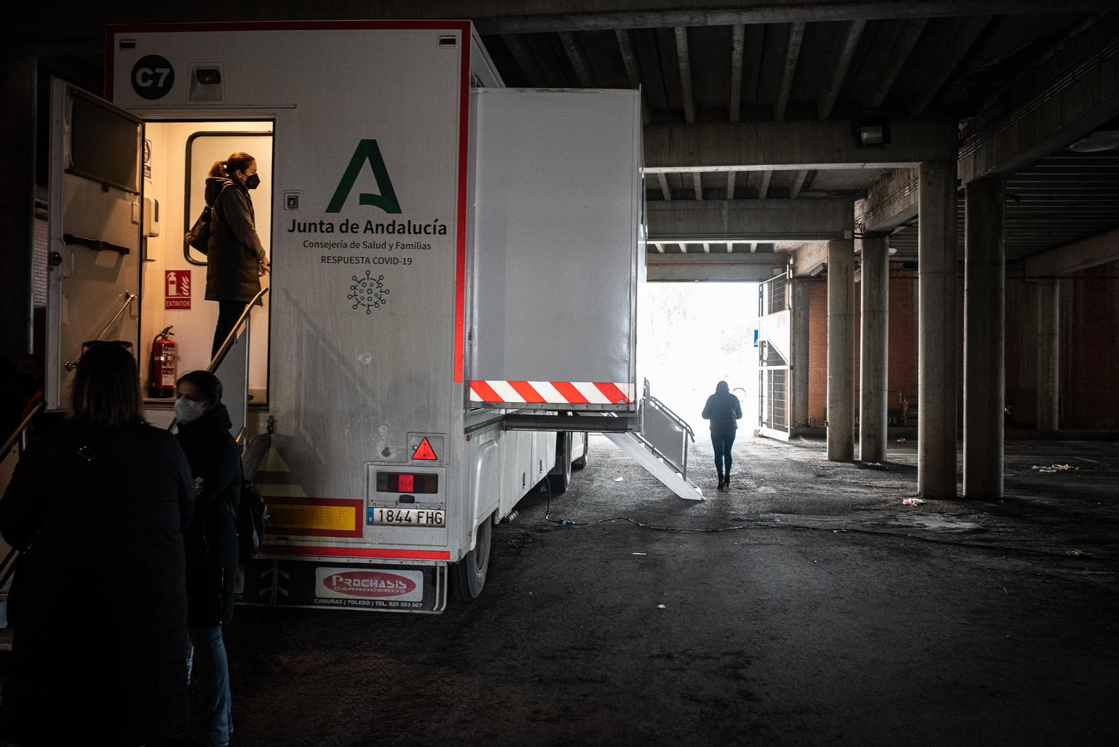 Imágenes de las pruebas Covid-19 al personal docente de Huelva