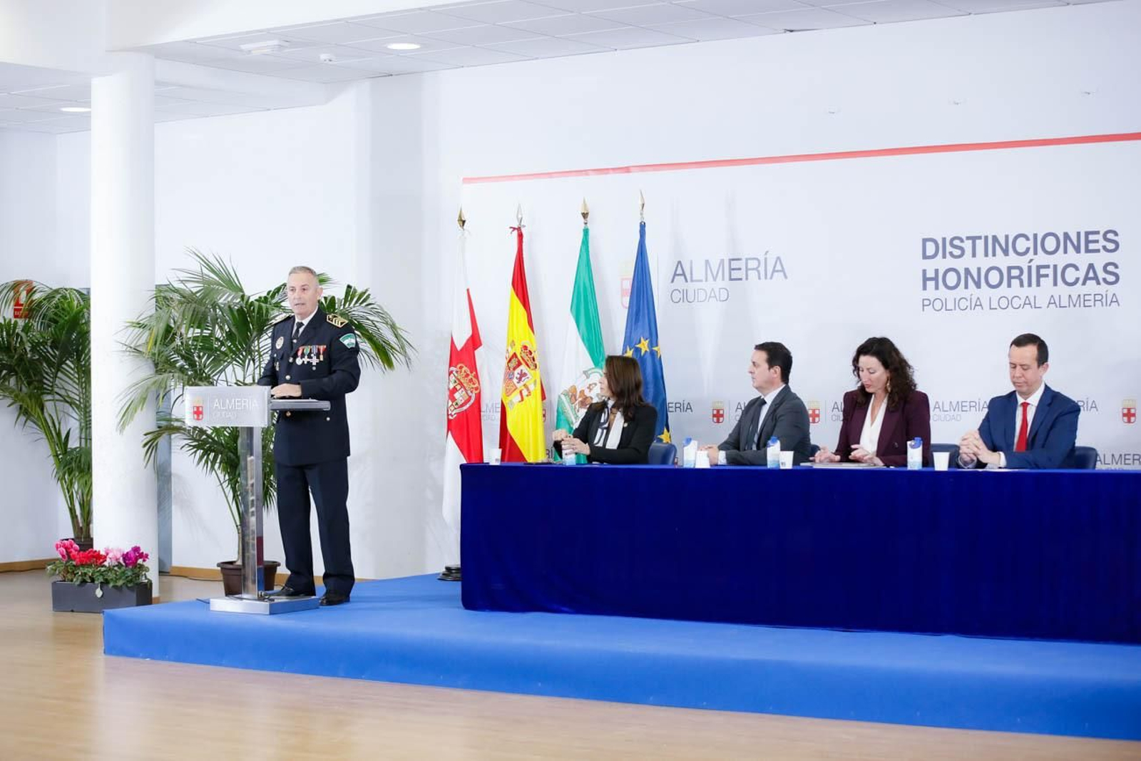 Las imágenes del la celebración de San Esteban en la Jefatura de la Policía Local