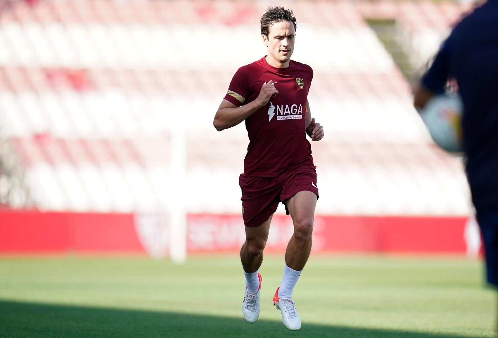 El danés Thomas Delaney, entrenándose ya en la ciudad deportiva del Sevilla.