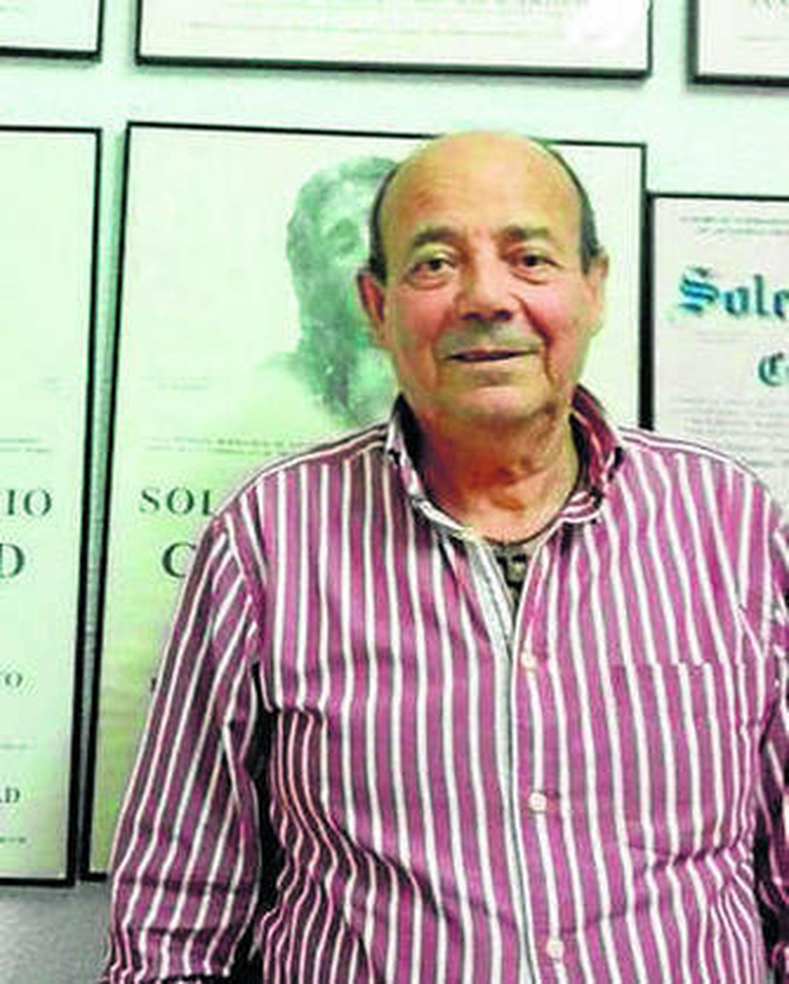 José Cárdenas en su hermandad.