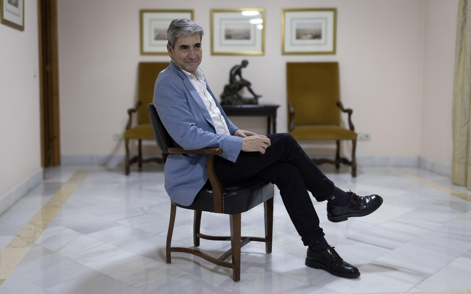 El magistrado del TSJA Miguel Pasquau, antes de presentar su libro "El Oficio de decidir" en el Colegio Notarial de Andalucía.