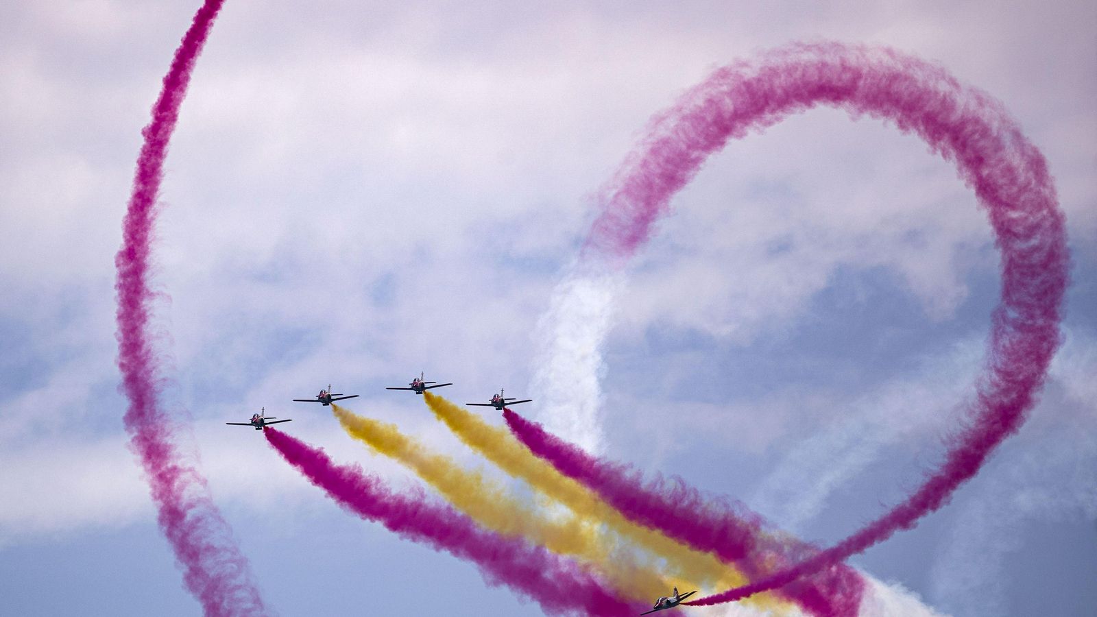 Una de las piruetas de los pilotos.