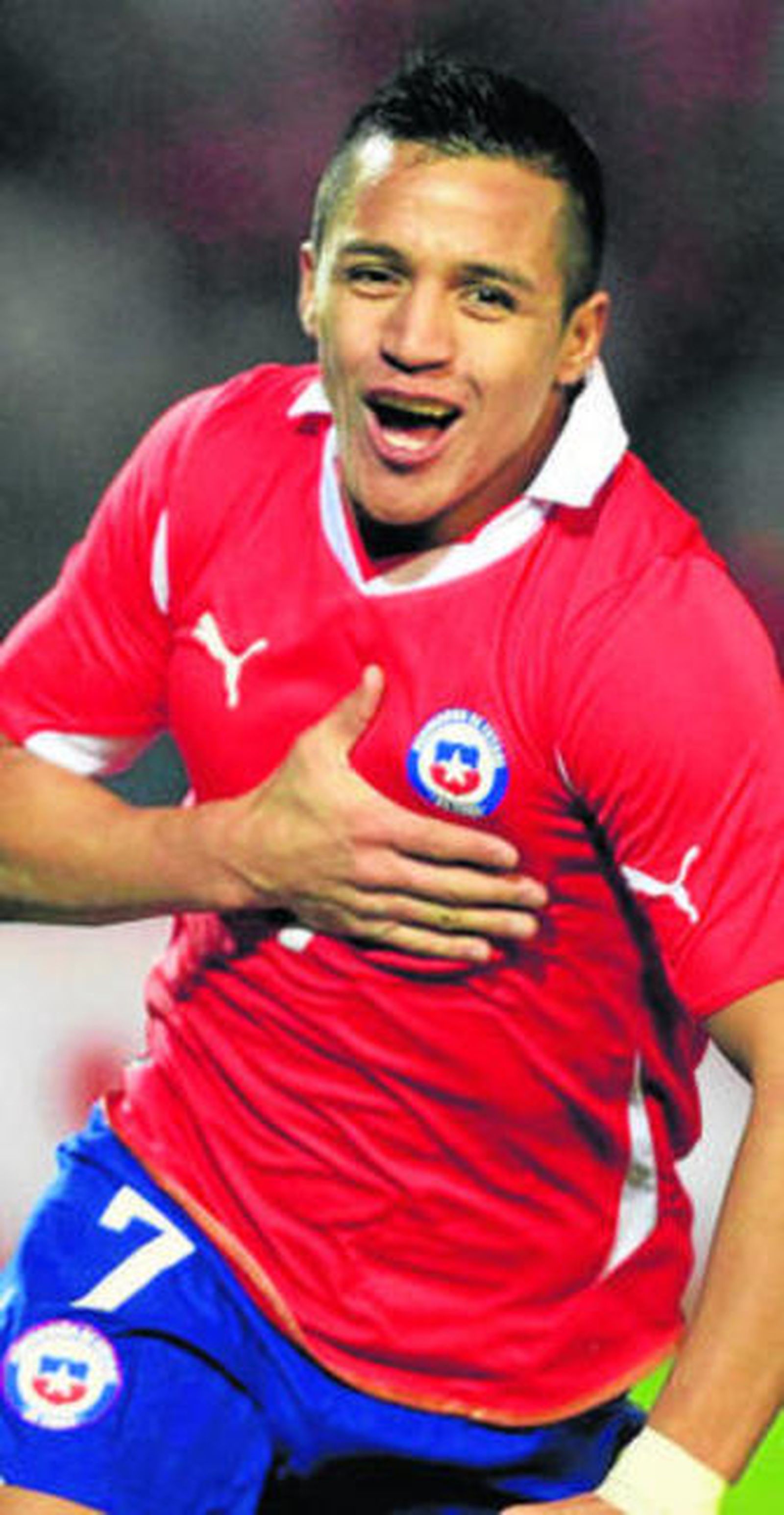 Alexis Sánchez celebra un gol con Chile.