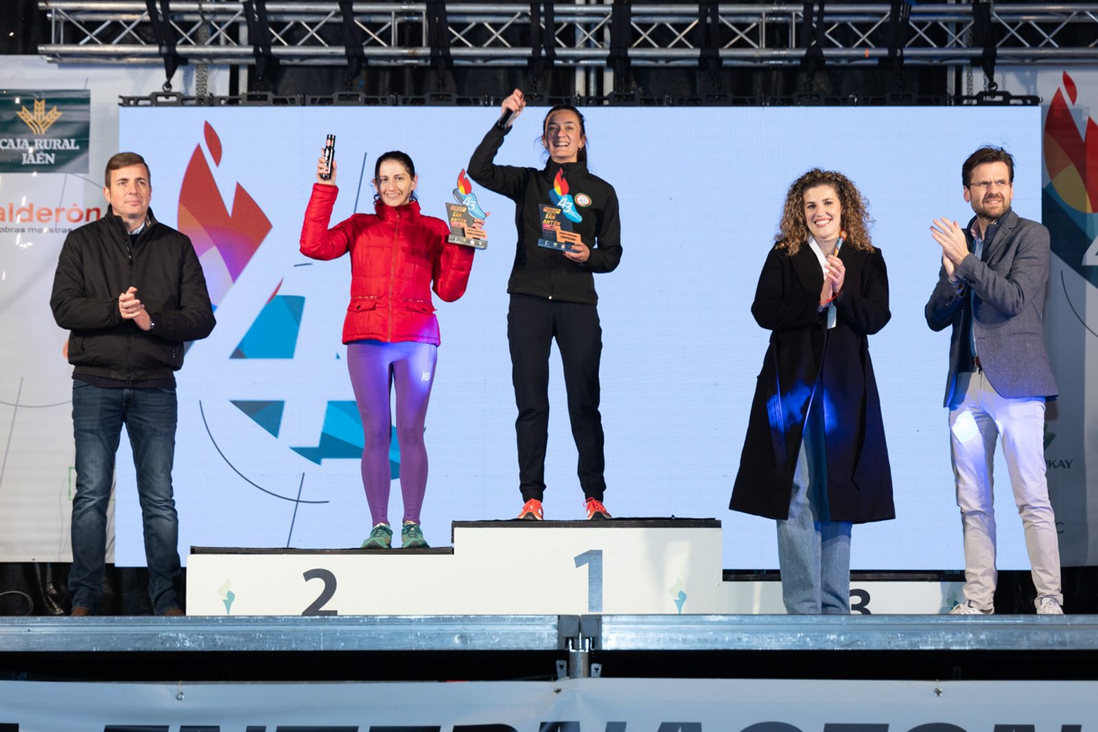 En imágenes: entrega de trofeos de todas las categorías de la Carrera de San Antón 2026