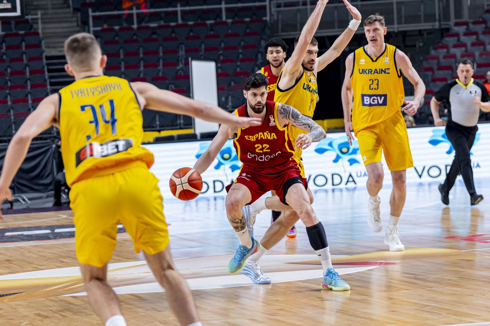Las mejores fotos del Ucrania-España de baloncesto
