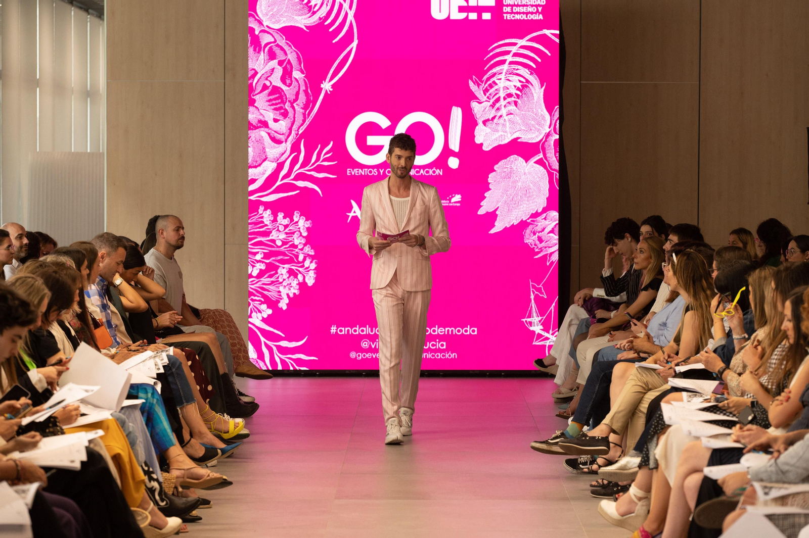 Todas las imágenes del desfile del Concurso 'Andalucía, destino de moda'