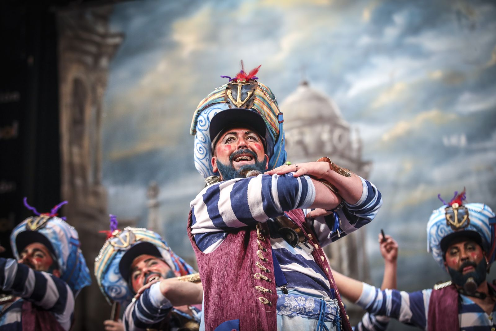 La chirigota 'Los geni de Cádi', tercer premio, estará en la Batalla de coplas del Paseo Marítimo.