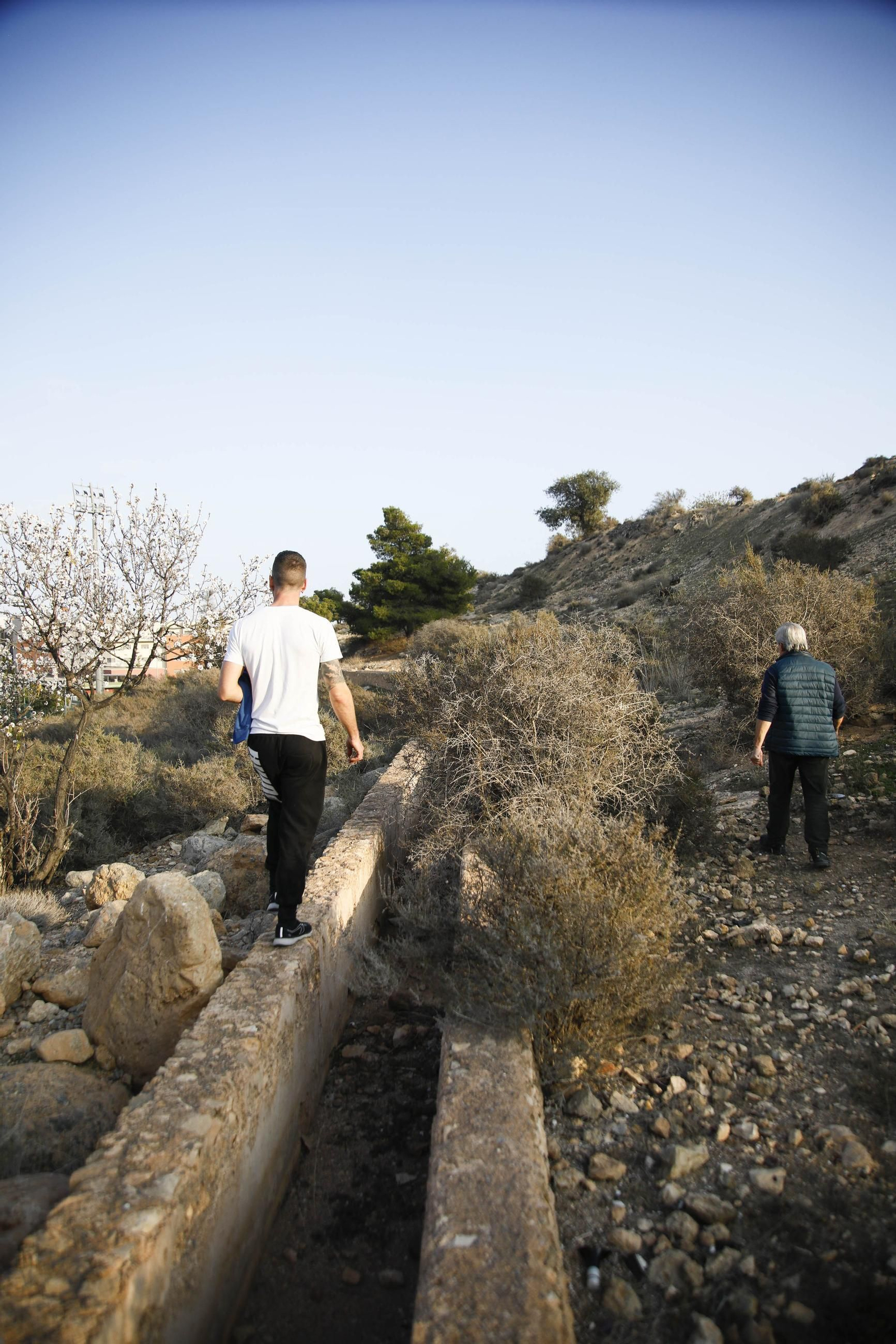 Imágenes de los refugios de la guerra civil descubierto en el barrio de Las Trincheras