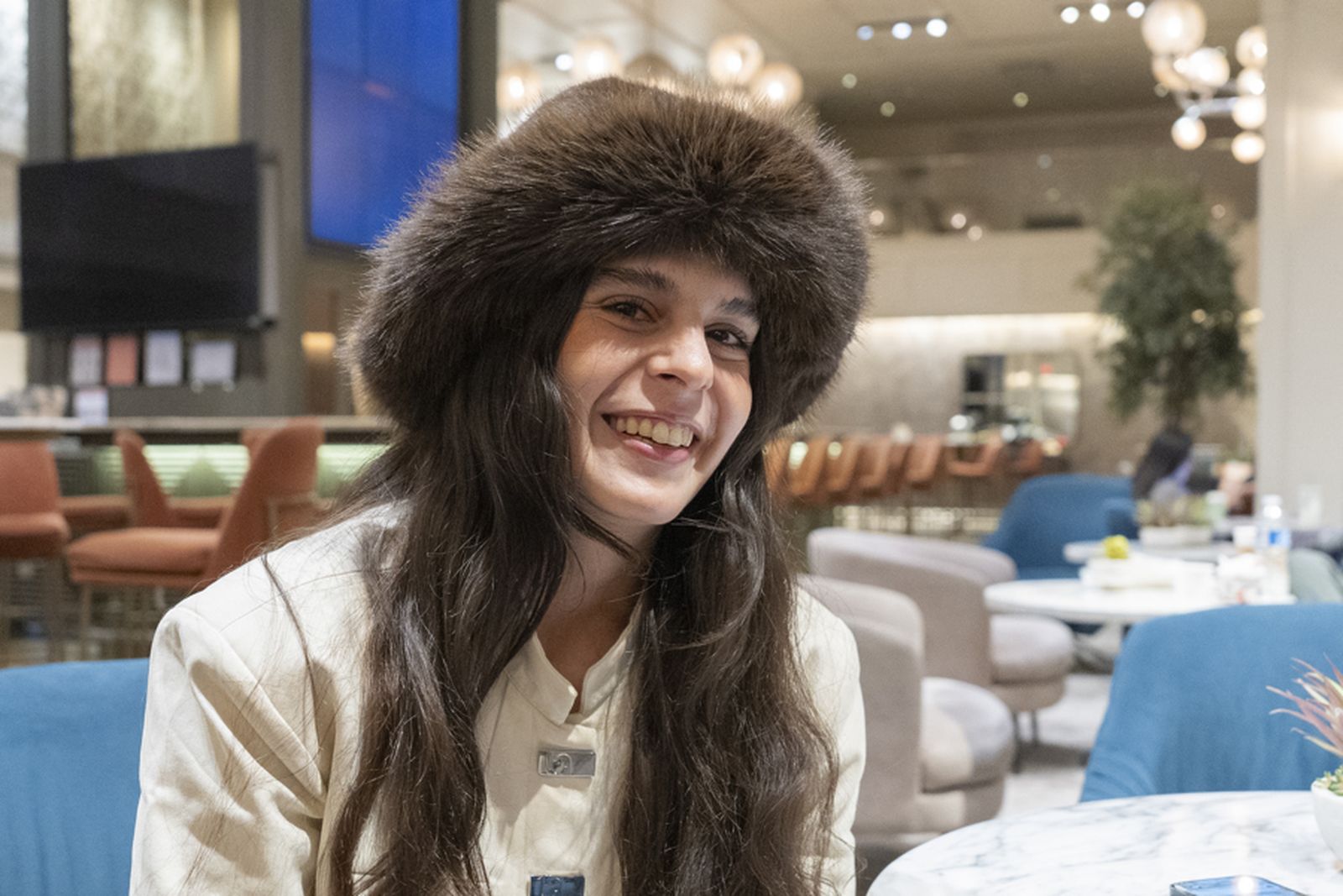 La cantaora jienense Ángeles Toledano posa durante una entrevista con EFE este sábado, en Nueva York (EE.UU.).