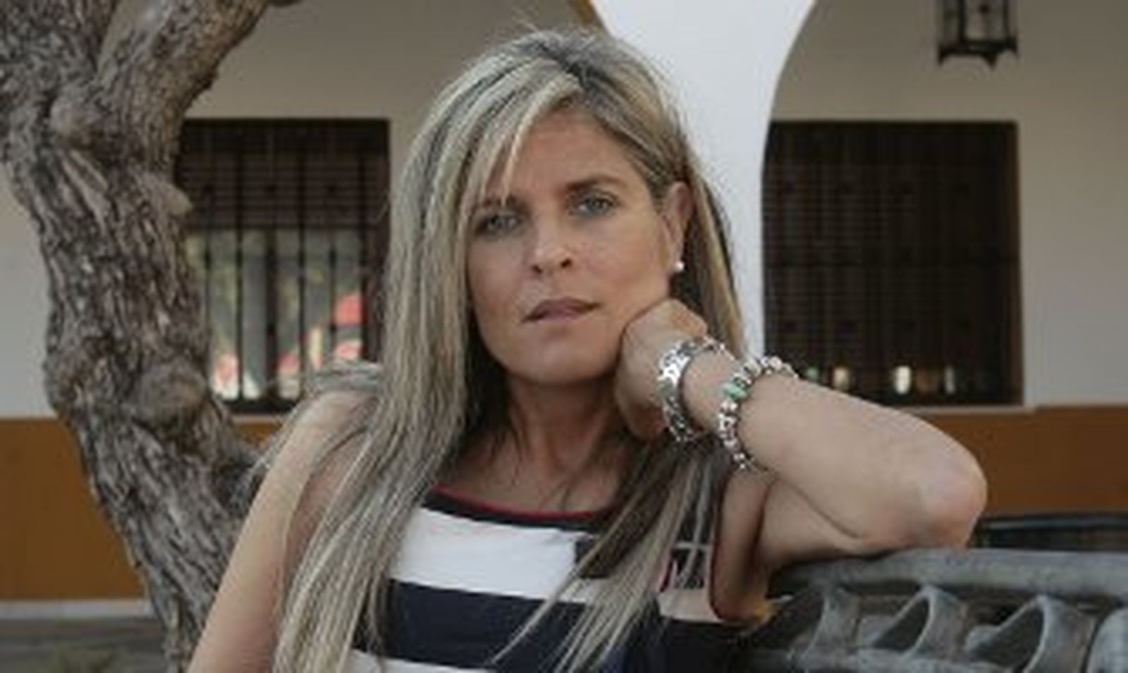 El juez impone una fianza de 3.000 euros a la ex alcaldesa Ana Hermoso por el caso del bolso de Loewe