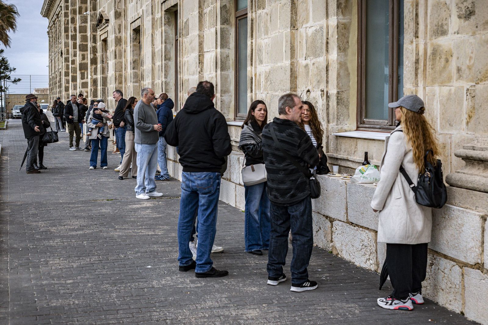 Las imágenes de la mejillonada popular en Cádiz 2026