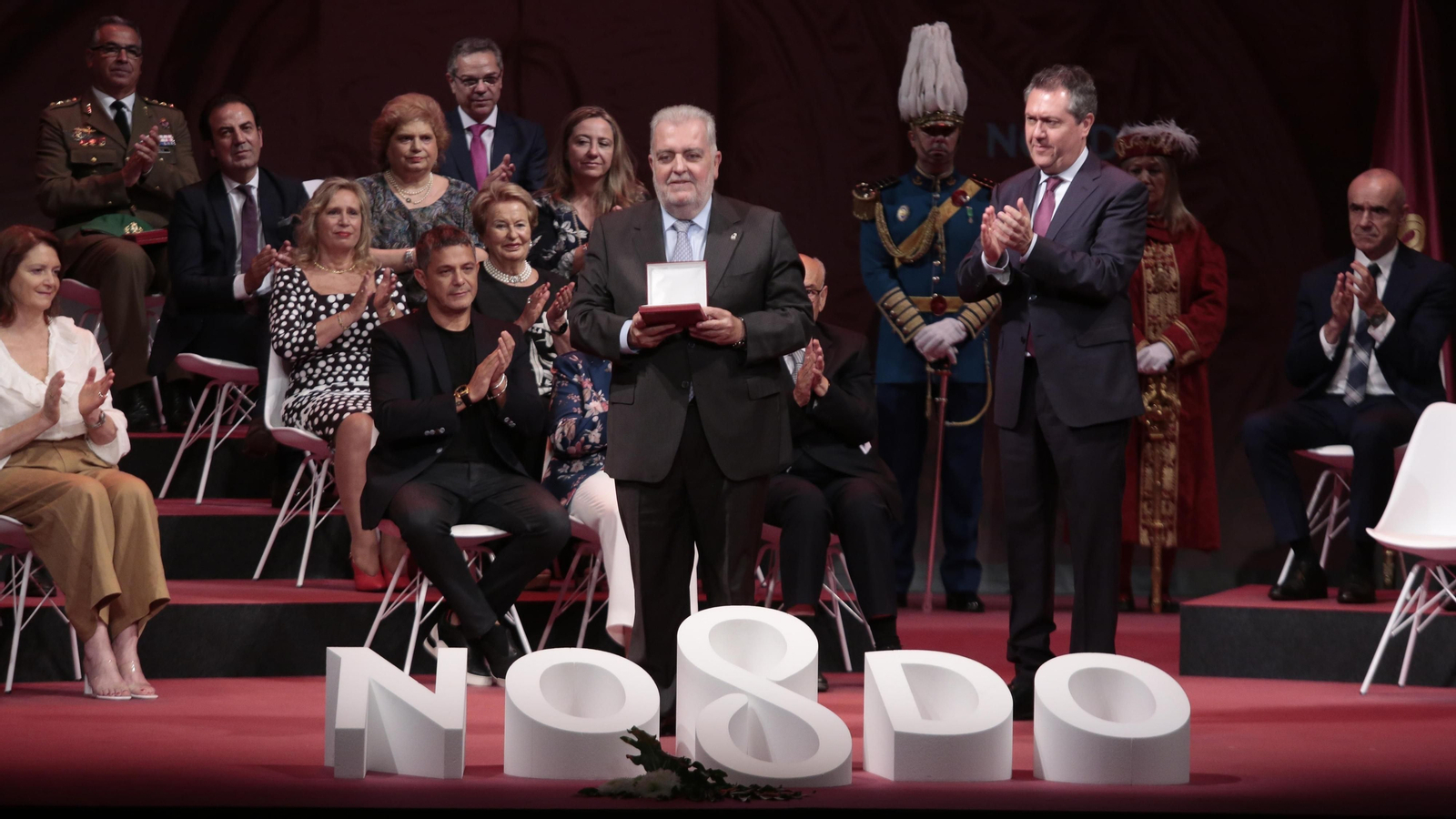 Las imágenes de la entrega de las Medallas de Sevilla