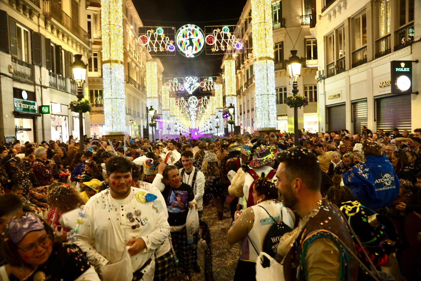 La Batalla de las Flores del Carnaval de Málaga 2024, en fotos