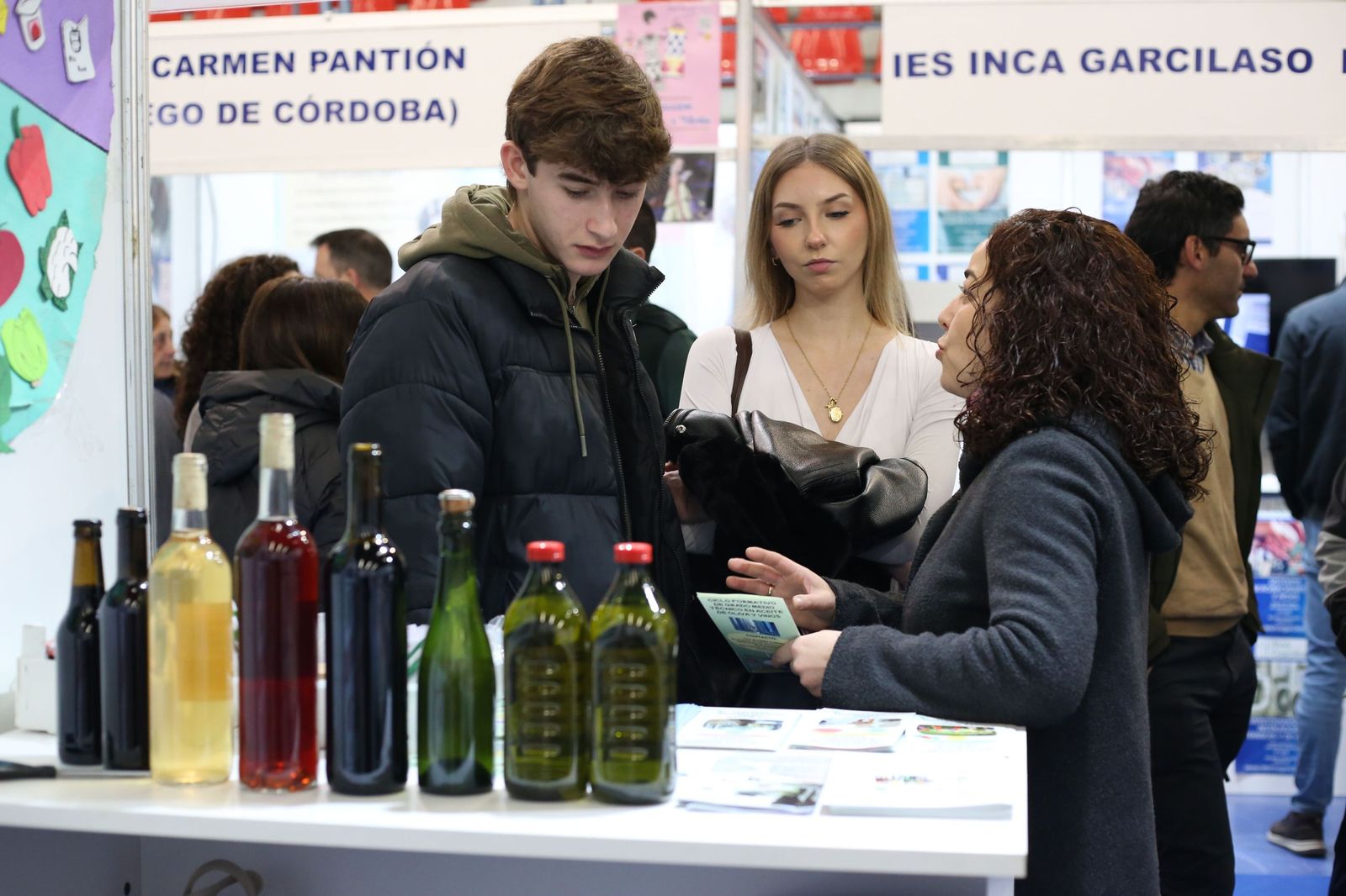El Salón del Estudiante de Lucena, en imágenes