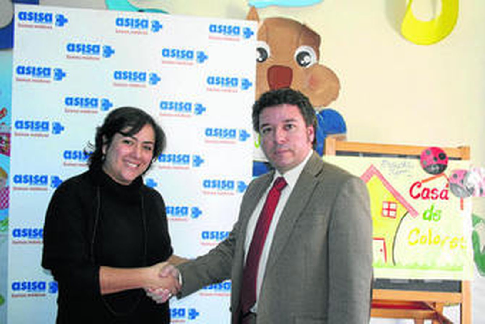 El acuerdo facilita un amplio cuadro médico a los usuarios.