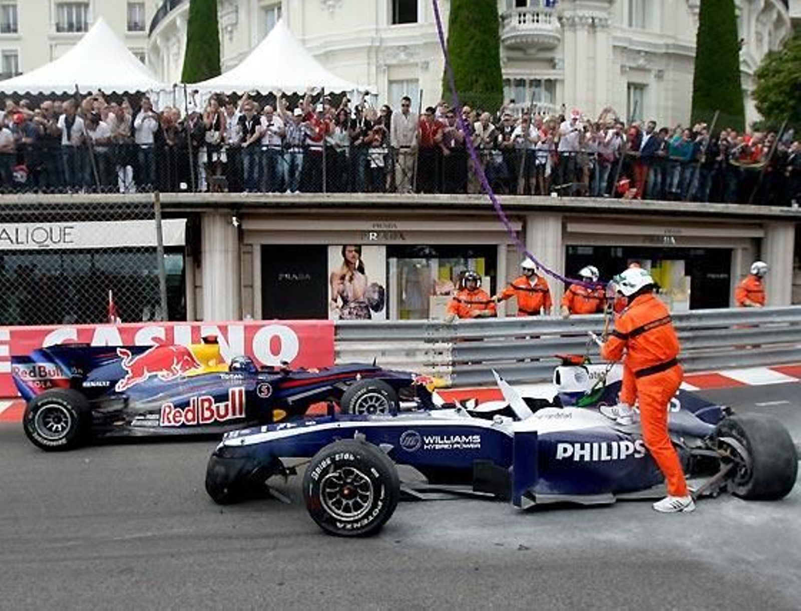 Rubens Barrichello (Williams) no terminó la carrera de Mónaco.

Foto: EFE