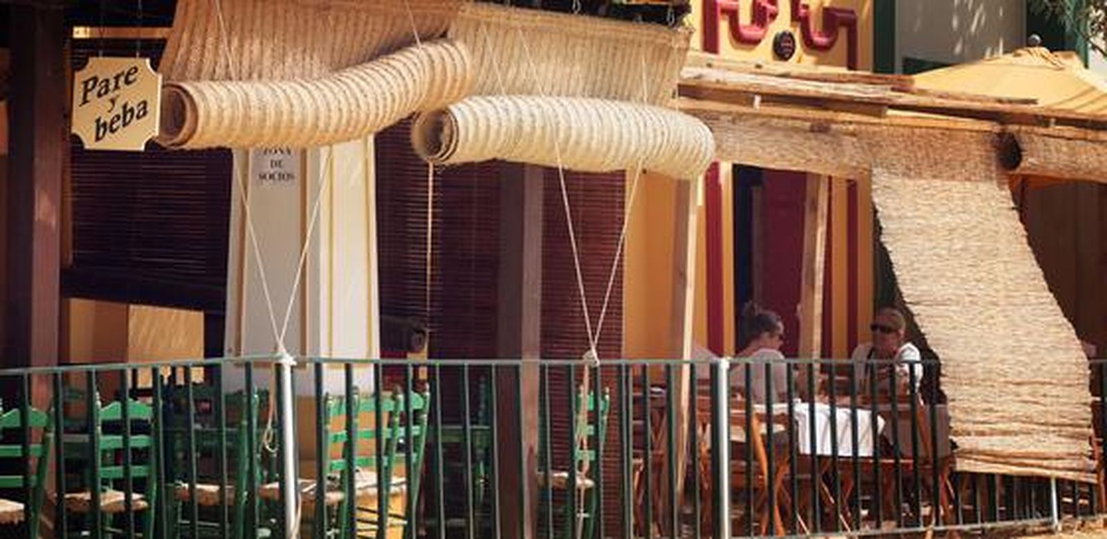 EL fuerte viento de levante registrado ayer hizo incómoda la estancia en el González Hontoria.

Foto: Miguel Ángel González