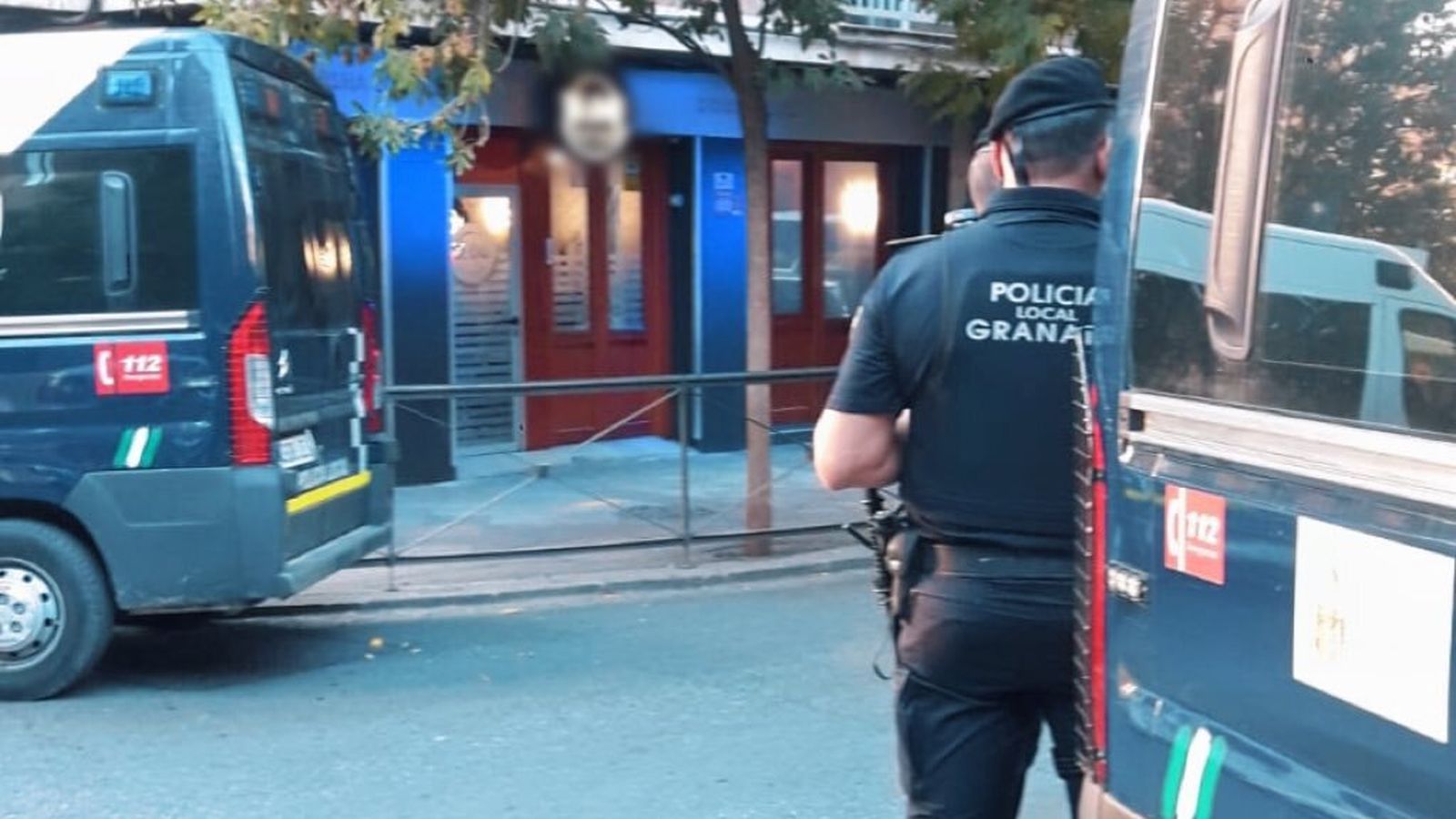 Los agentes, en controles en la zona de ocio de Pedro Antonio.