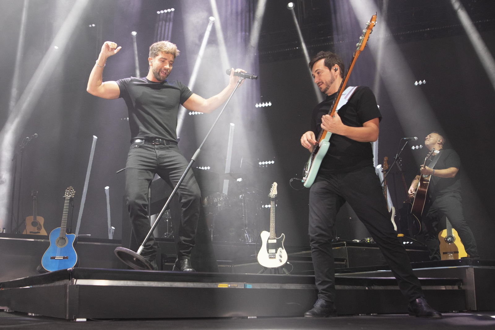 Pablo Alborán con 'la Cuarta Hoja' triunfa en la Plaza de Toros de Granada