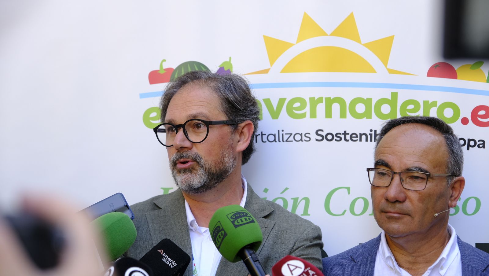 Imágenes de las jornadas sobre invernaderos de Hortispaña en la Universidad de Almería