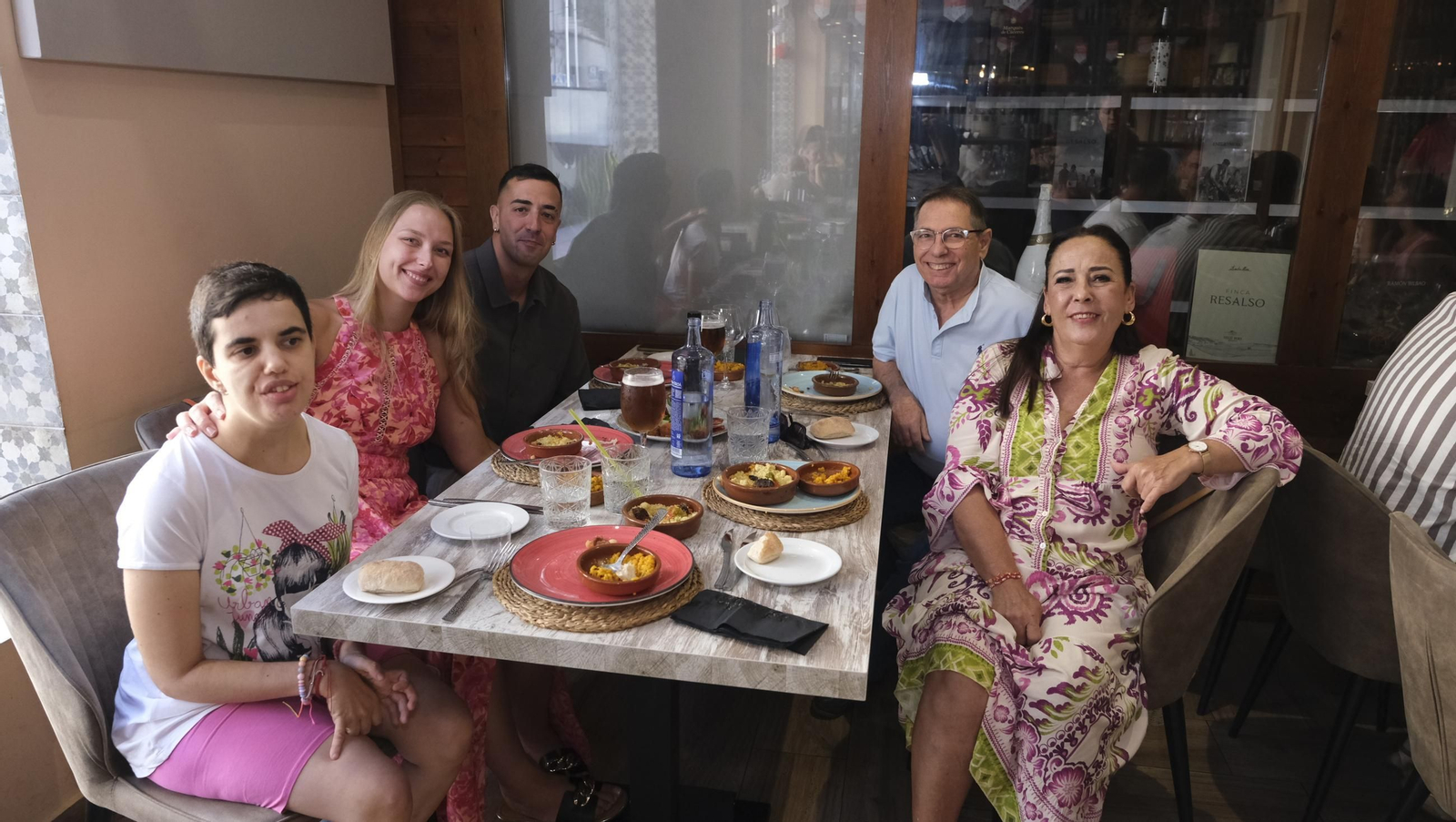 Sábado de Feria del Mediodía de Almería en La Bellota y El Buey, en La Cuarta Planta y en los ambigús