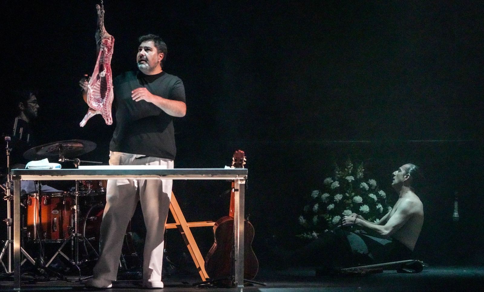 Imágenes de Andrés Marín & Ana Morales 'Matarife/ Paraíso' 30ª Festival de Jerez