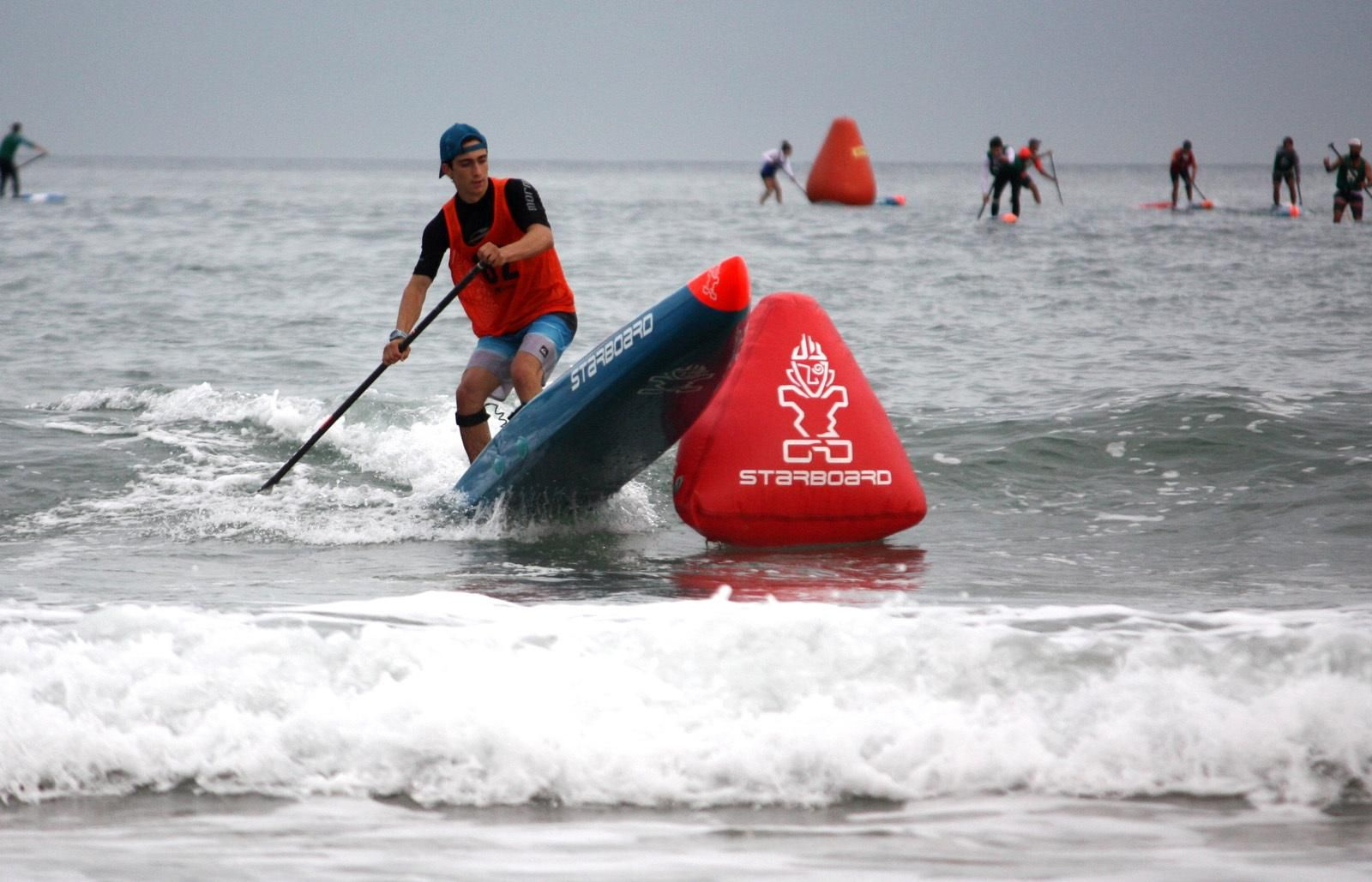 El isleño Augusto García Jr. en una de las pruebas celebradas en playas asturianas