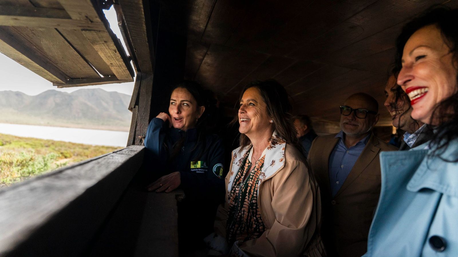 Catalina García durante su visita a las Salinas de Cabo de Gata.