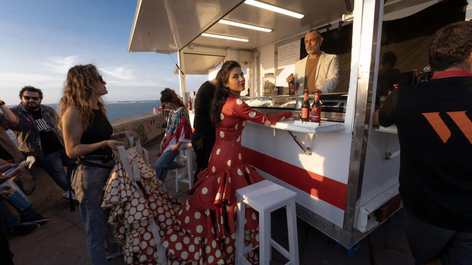 Rodaje del spot de Cruzcampo y creación del vestido de 'Gitana'.