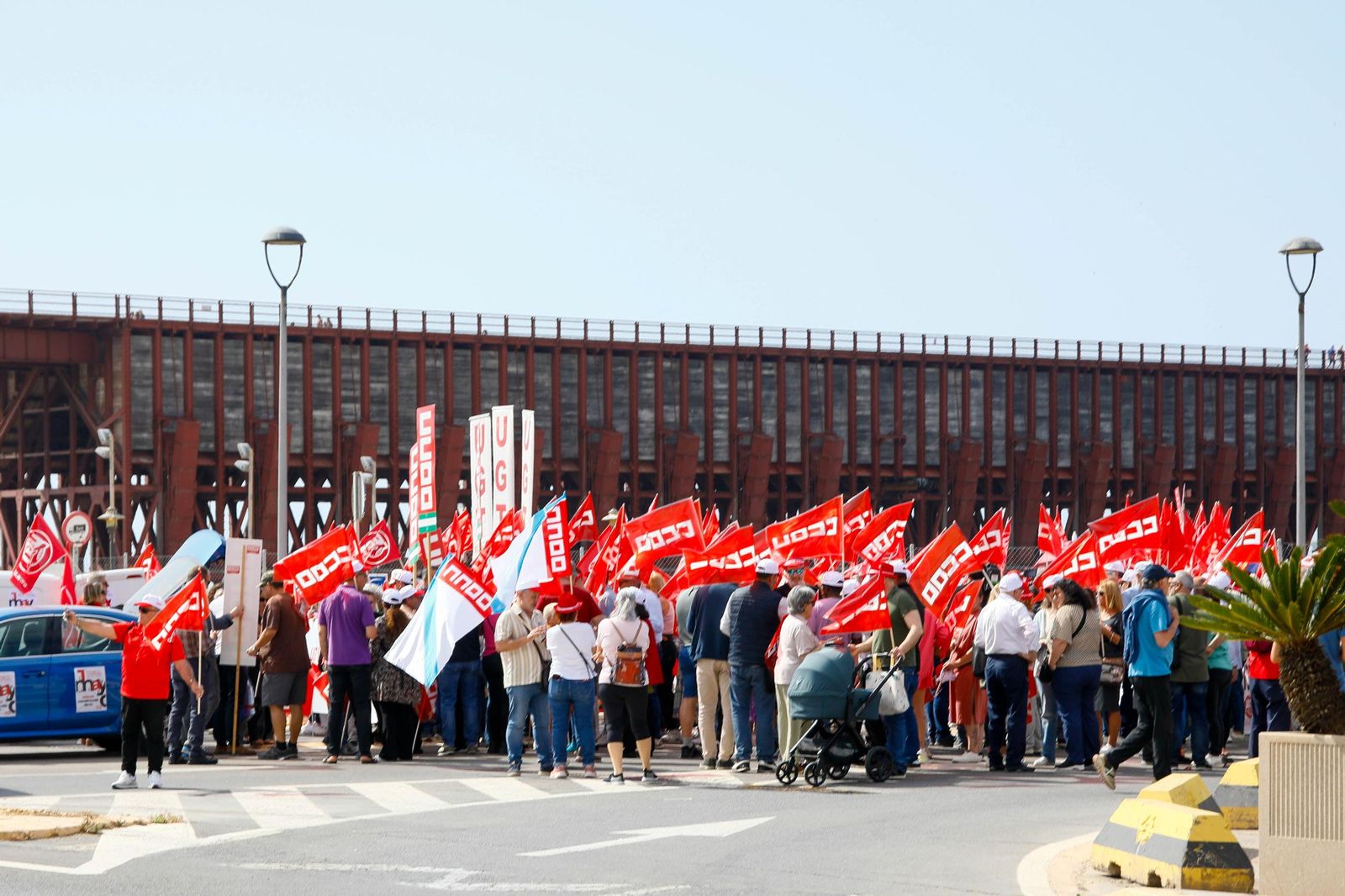 Las imágenes de la manifestaciones del 1 mayo en Almería, Día del Trabajador