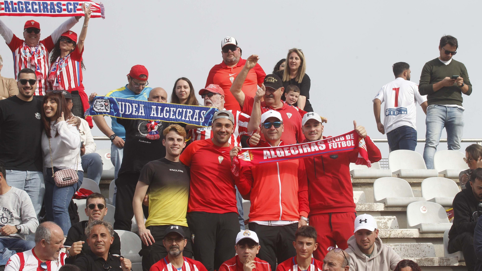Búscate en el Algeciras CF  - Linares de Primera Federación
