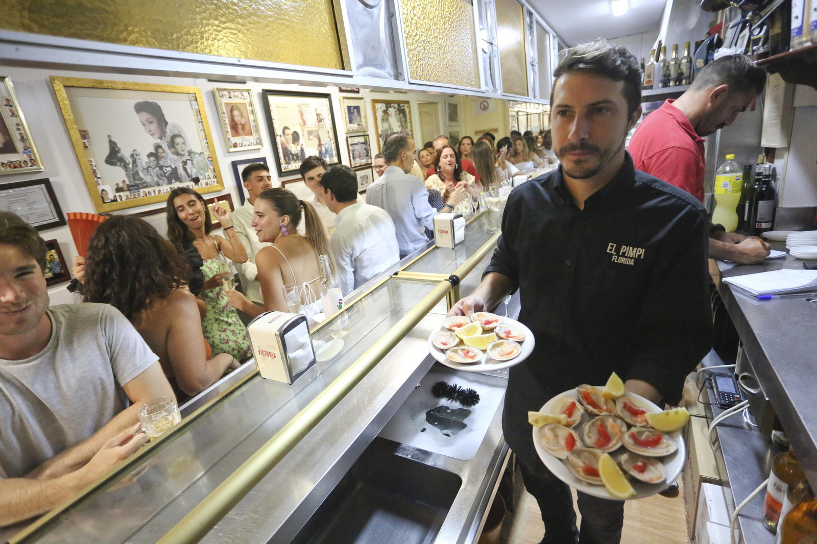 El Pimpi Florida es uno de los restaurantes destacados por la Guía Repsol.