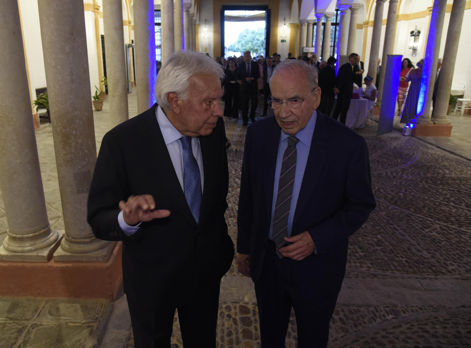 Felipe Gonzlez y Alfonso Guerra.jpg