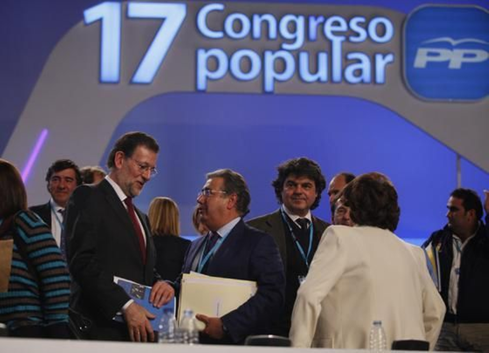 Rajoy y Zoido en Congreso nacional del PP en Sevilla

Foto: Pizarro