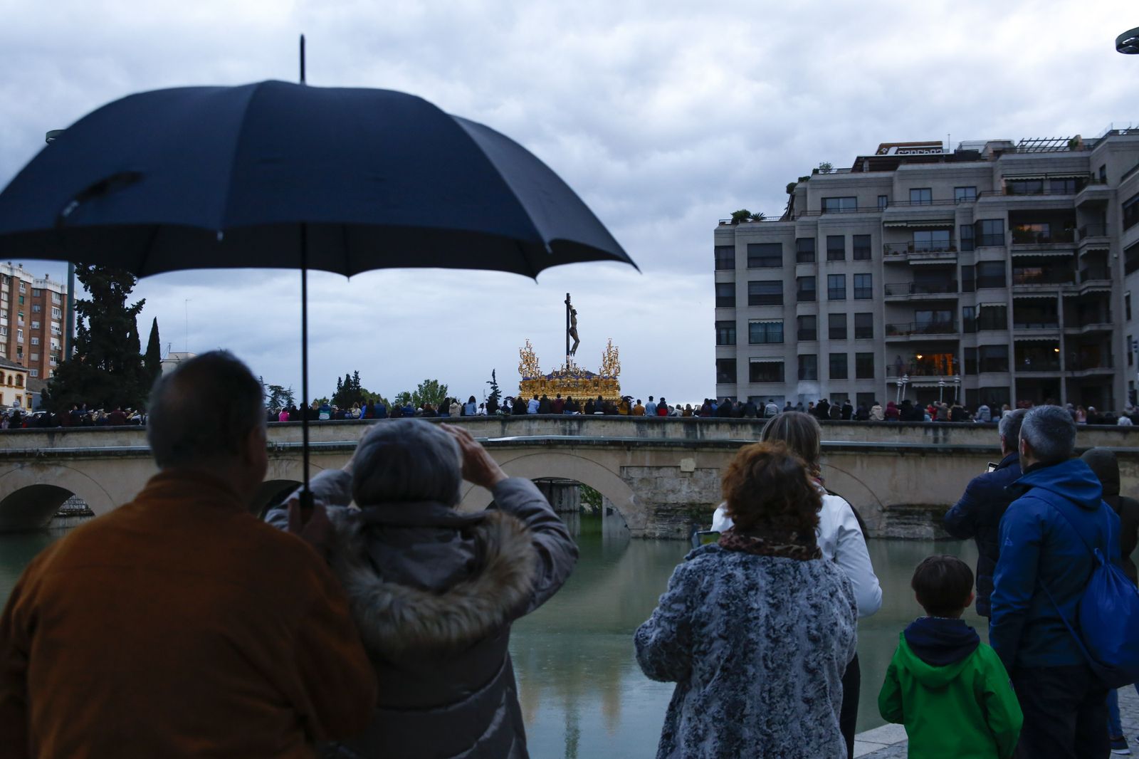 Galería de fotos de Los Escolapios en el Viernes Santo