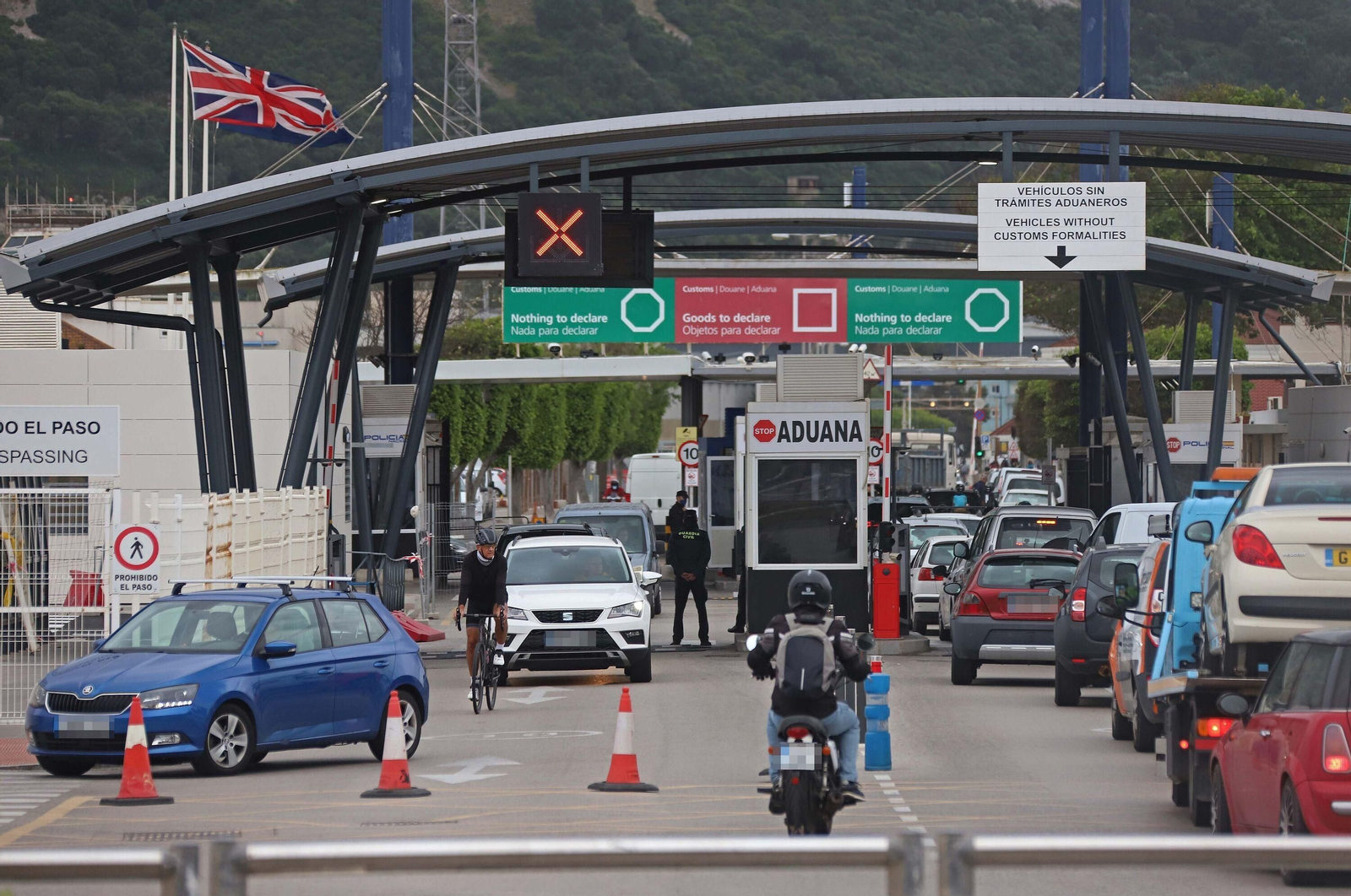 Tráfico en el entorno de la Verja de Gibraltar. Tráfico en el entorno de la Verja de Gibraltar.