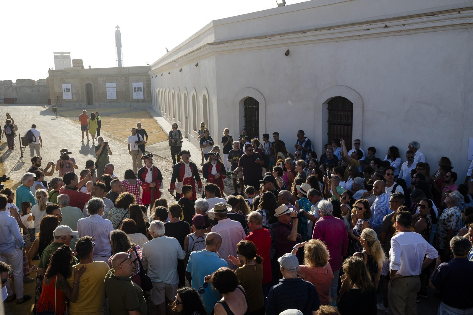 Las imágenes de la apertura al público del castillo de San Sebastián