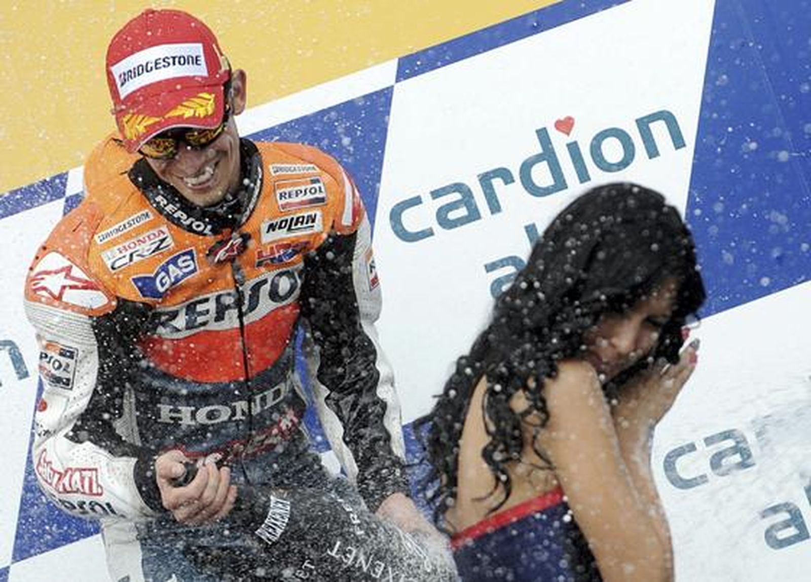 Stoner vence en Brno y acrecienta su ventaja al frente del Mundial. / EFE