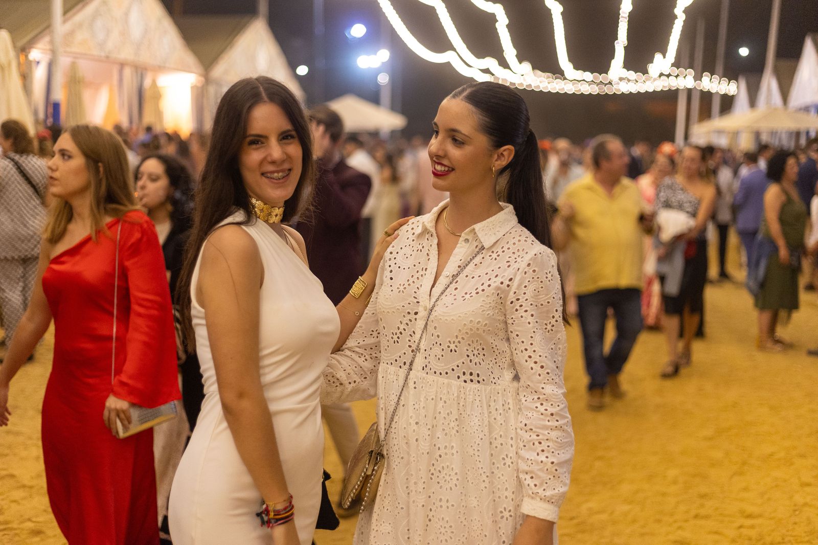 Feria del Caballo 2023: Imágenes del ambiente en la noche del sábado