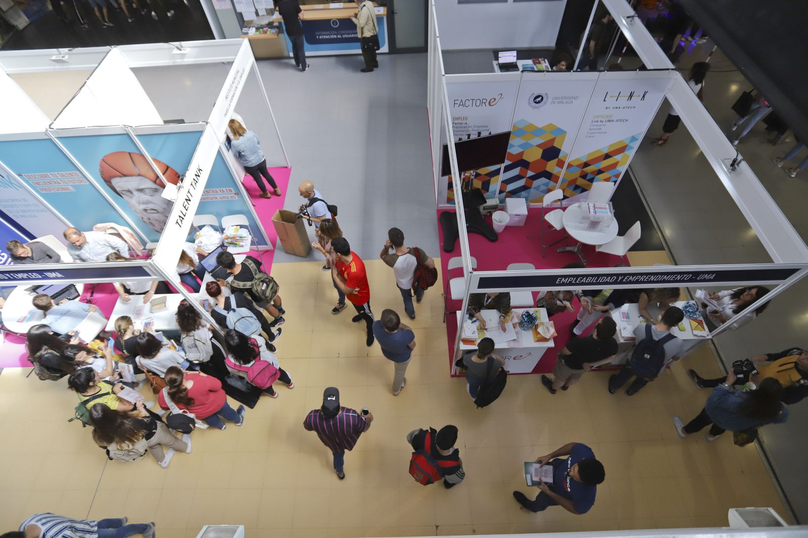 La imágenes de la V Feria de Empleo de la UMA