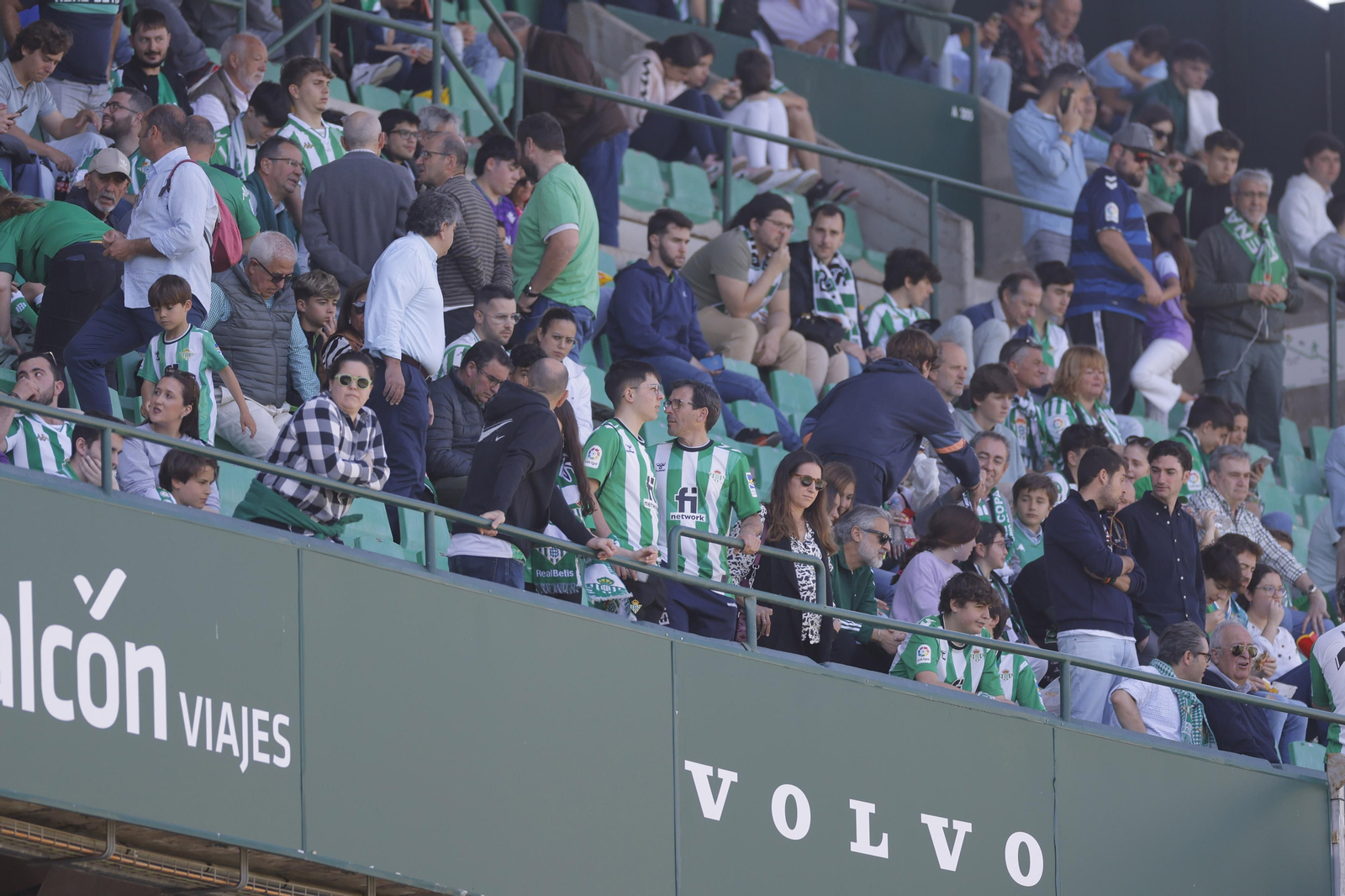 Búscate en las fotos del Betis-Mallorca